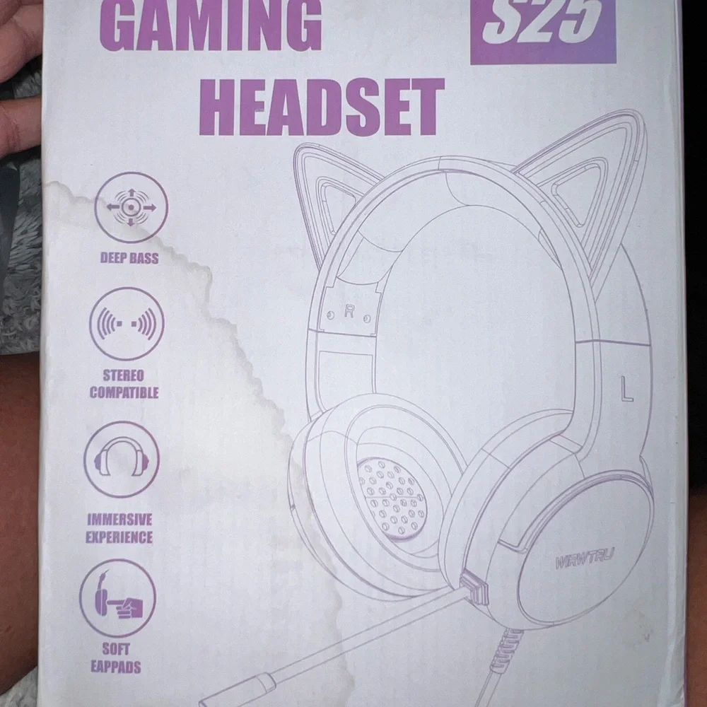 Pink Gaming Headset with light up Cat Ears that glow. Also, stereo compatible